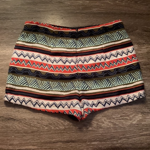 Printed Shorts - Picture 3 of 5